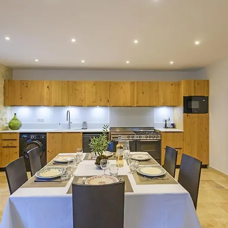 La Petite Maussanaise Holiday home